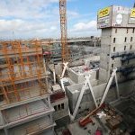 L'historique tour Pleyel se pare de sa nouvelle façade blanche et se dote de deux nouveaux immeubles