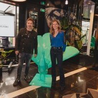 100 ans de Maison Albar Hotels : Richard Orlinski crée «<small class="fine d-inline"> </small>Le Paon<small class="fine d-inline"> </small>»