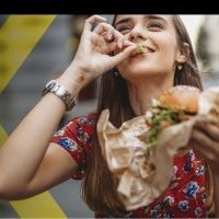 Etude Kantar - Plus de repas à l'extérieur : les habitudes alimentaires reviennent aux niveaux pré-pandémie<small class="fine d-inline"> </small>!