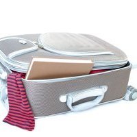 Sondage OpinionWay pour les hôtels Kyriad : Plus d'1 Français sur 2 a déjà prolongé son séjour professionnel pour en profiter à titre personnel