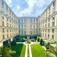 L'Hôtel du Collectionneur célèbre l'été avec sa terrasse dédiée au Champagne