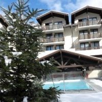 ETERNAM acquiert deux hôtels 4* à Chamonix, en partenariat avec QUINSPARK