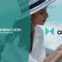 RoomRaccoon s'associe à Akia pour permettre aux établissements hôteliers de révolutionner la communication avec leurs clients<small class="fine d-inline"> </small>!