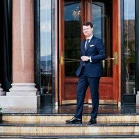 Olivier Thomas succède à Ivan Artolli à la Direction Générale de l'Hôtel de Paris Monte-Carlo