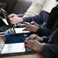 [Etude] Internet : 4,1 milliards de personnes en ligne mais recul de l'utilisation par les femmes dans les pays pauvres