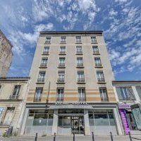 Transaxio Hotel partenaire In Extenso, finalise la vente de l'Idéal Hôtel à Montreuil 