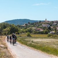 La Provence à vélo : Bosch eBike Systems inaugure son réseau de PowerStations dans le Vaucluse en partenariat avec plusieurs acteurs régionaux
