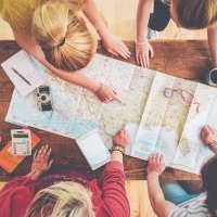  Bucket lists et expériences de vie : les jeunes de la génération Z partent à la découverte du monde