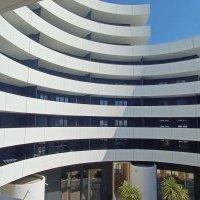 Nemea annonce l'ouverture d'une nouvelle résidence de vacances «<small class="fine d-inline"> </small>Le Sylène<small class="fine d-inline"> </small>» au Cap d'Agde, une structure à l'architecture inédite