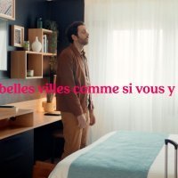 Nouvelle campagne publicitaire pour Adagio, les appart'hôtels où l'on se sent partout comme chez soi