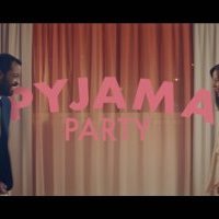 Web-série 2019 Appart'City - Episode 3/6 «<small class="fine d-inline"> </small>PYJAMA PARTY<small class="fine d-inline"> </small>»