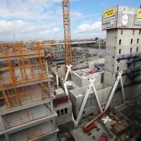 L'historique tour Pleyel se pare de sa nouvelle façade blanche et se dote de deux nouveaux immeubles