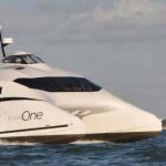 L'EVIAN RESORT présente L'EVIAN ONE un nouveau bateau sur le Lac Leman<small class="fine d-inline"> </small>!
