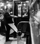 Les grandes brasseries parisiennes à l'épreuve de la mythique course des garçons de café