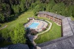La marque Sure Hotel Collection by Best Western gagne du terrain en region et ouvre une nouvelle adresse en lozere : Les Hameaux de Lozere, Sure Hotel Collection by Best Western ® 