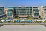 Le Hilton Dubaï Palm Jumeirah ouvre sur Palm West Beach