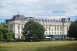 Le Waldorf Astoria Trianon Palace à Versailles, le Sheraton Roissy et l'Intercontinental Le Grand Hôtel à Bordeaux placés en redressement judiciaire