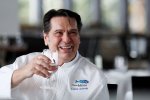 Le fondateur et chef renommé Costas Spiliadis ouvre les portes de l'estiatorio Milos à l'Atlantis The Royal