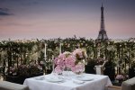 Terrasses d'une nuit d'été au Peninsula Paris