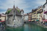Le Club Hôtelier du lac d'Annecy s'oppose à la Transformation des Statuts de l'Office du Tourisme et demande plus de transparence sur la collecte et l'usage de la taxe de séjour