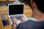 Journalistes Tourisme & Voyage : quelles sont leurs problématiques<small class="fine d-inline"> </small>?