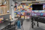 Moxy Hotels célèbre une décennie d'hospitalité tendance et ludique, et prévoit d'atteindre 100 hôtels en Europe d'ici la fin de 2025