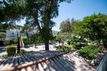Chic, nature et authenticité : la Maison L'Abricotier ouvre ses portes à Calvi