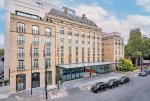 L'iconique restaurant cannois La Môme débarque à Londres à l'Hôtel Berkeley, membre du groupe Maybourne