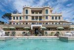 L'hôtel et restaurant le Château Rose vient d'ouvrir ses portes à Grimaud dans le Var
