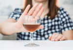 Dry January : la vente d'alcool décline de 22% en France, selon une étude Lightspeed