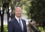Meyer Jabara Hotels fixe un nouveau cap en matière d'investissement et embauche Ian McAuley en tant que directeur des investissements