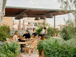 Airbnb - Printemps 2023 : voyages en solo et en duo, villes et littoral ont la côte