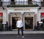Tom Kitchin apporte sa philosophie «<small class="fine d-inline"> </small>From Nature to Plate<small class="fine d-inline"> </small>» à Brown's Hotel