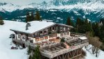 Four Seasons Hotel Megève dévoile 'Une Nuit au Sommet', une expérience inédite inspirée par l'univers raffiné et glamour de la série Emily in Paris
