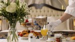 Champagne, départ tardif et accueil des animaux domestiques… Quels sont les extras les plus prisés dans les hôtels européens durant la Saint-Valentin<small class="fine d-inline"> </small>?