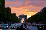 Escapades automnales : Booking_com revèle les destinations préférées des Français pour la Toussaint 2024