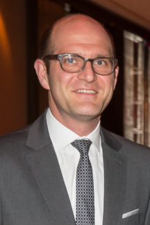 Mandarin Oriental, Paris annonce la nomination de Vincent Poulingue en tant que nouveau Directeur Général et une transformation d'envergure, ouvrant une nouvelle ère du luxe parisien contemporain