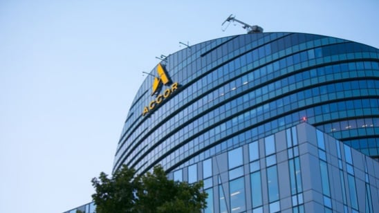 Accor choisit Mews pour harmoniser la technologie F&B de son portefeuille international
