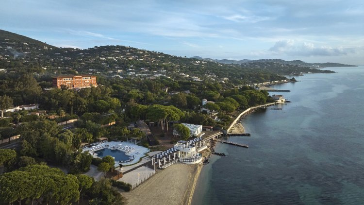 COMO Hotels and Resorts redonne vie à un joyau de la Côte d'Azur, face au golfe de Saint-Tropez