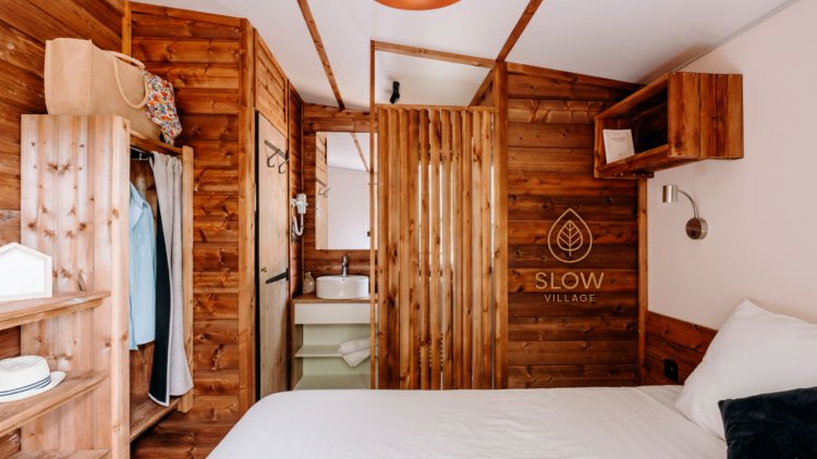 Slow Village accoste à Belle-Île-en-Mer