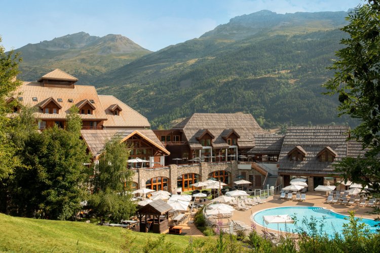 Club Med lance sa nouvelle saison de recrutement : 1 900 talents recherchés pour faire rayonner le printemps et l'été 2026