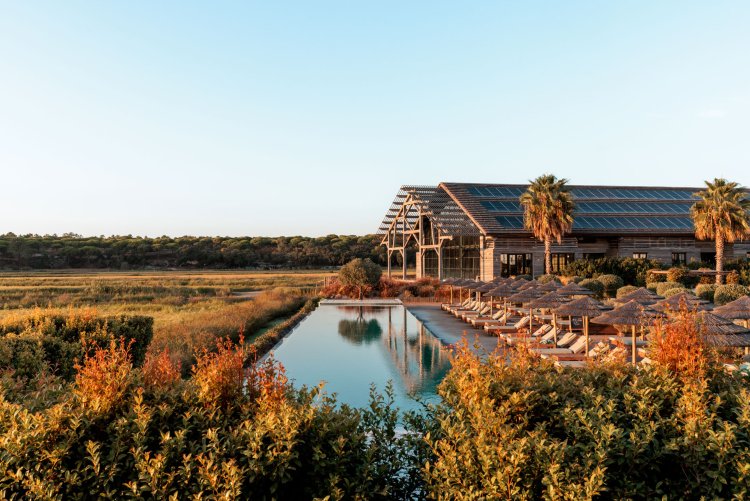 Klante a le plaisir d'annoncer l'acquisition de quinta da comporta par EXPERIMENTAL*, marquant une étape majeure dans son développement 