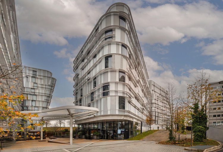 Le Radisson Blu CDG Airport Terminal Hotel ouvre à Paris et redéfinit l'hôtellerie premium au cœur du premier hub aérien d'Europe